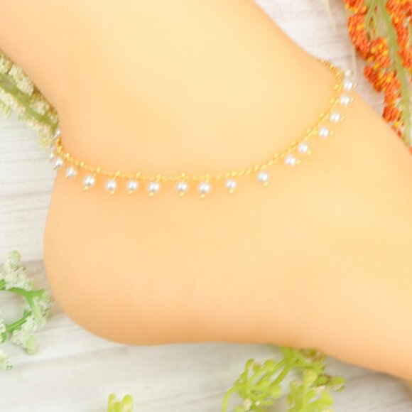 "Handmade Anklet – Elegant & Delicate Jewelry for Women | UNVRC1712 - Picture 7 of 10